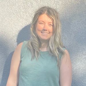 Meet your Posher, Lauren